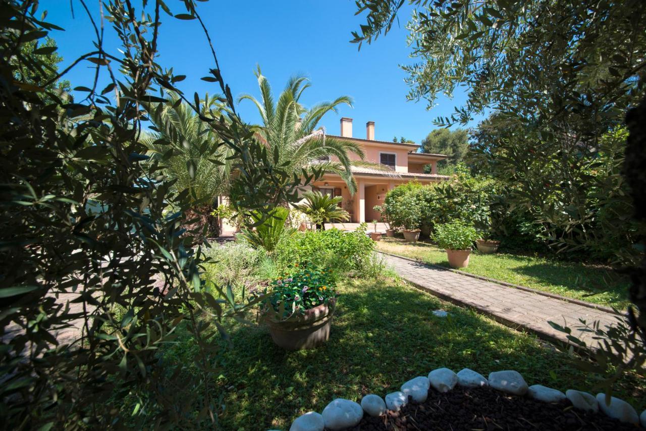 Villa Alida Casa Vacanze Foligno Buitenkant foto